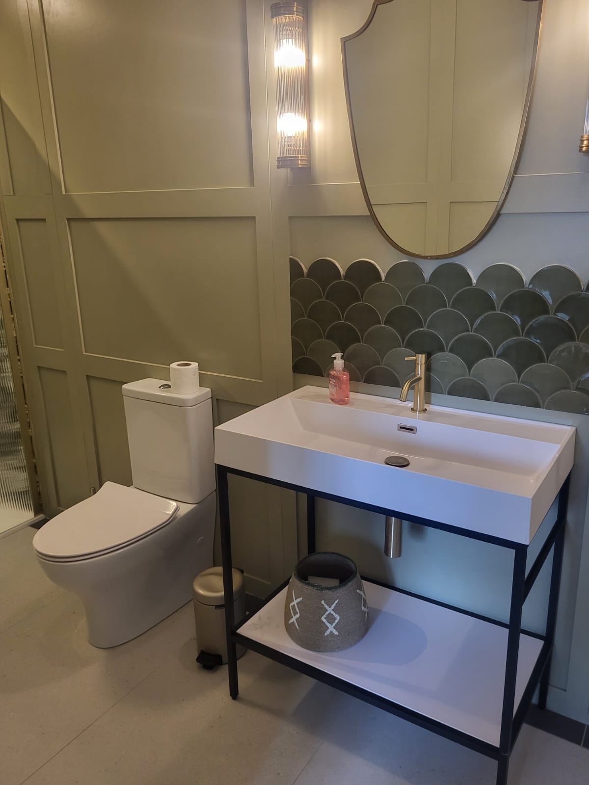 Finished shower and bathroom plumbing detail